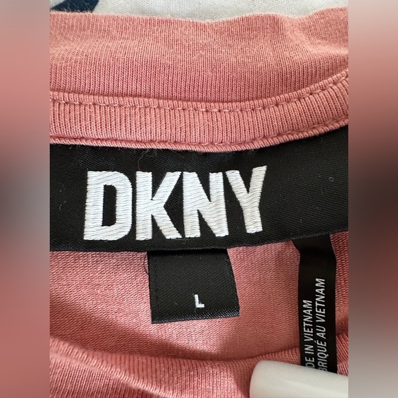 Women’s Large DKNY Rose Blouse Abstract Pattern Chiffon Balloon Short Sleeves. - Picture 6 of 10